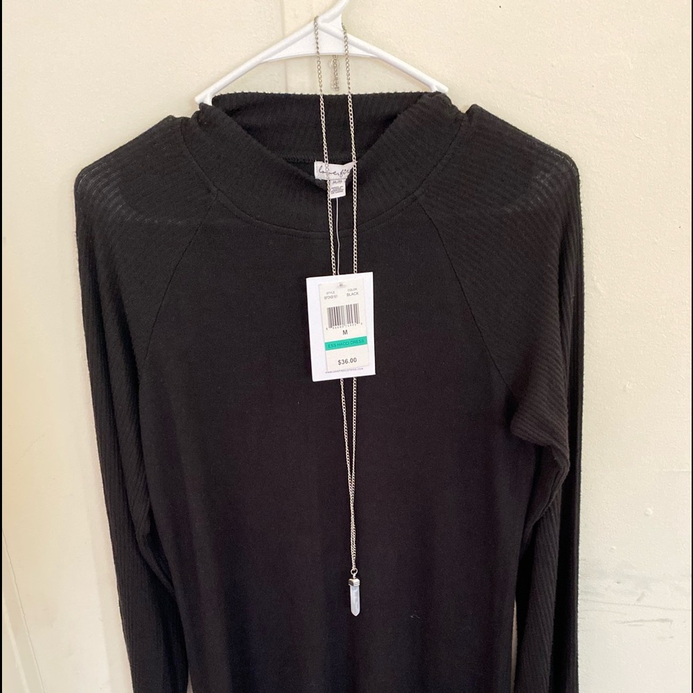 NEW ITEM!!!🔥🔥🔥Black long sleeve rayon, polyester dress.